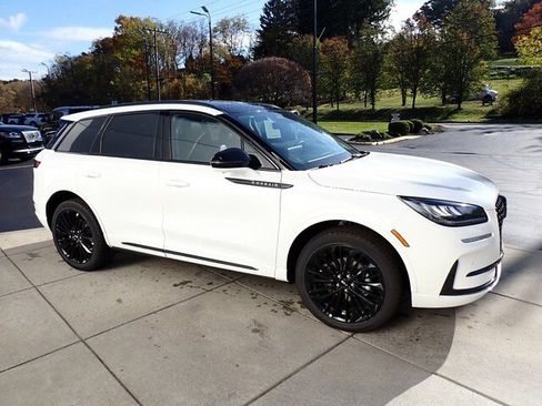 New 2026 Lincoln Corsair Premiere image 7