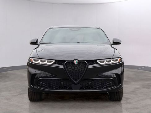 New 2025 Alfa Romeo Tonale w/ Premium Package image 2