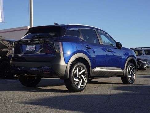 New 2026 Nissan Kicks SV image 4