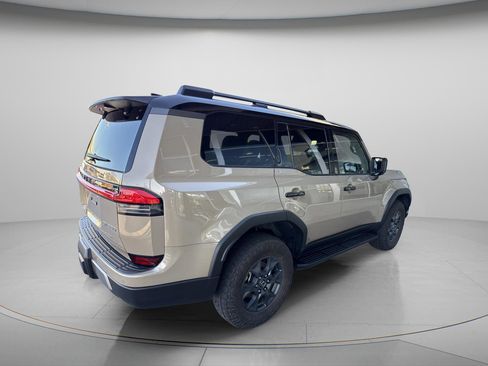 Used 2024 Lexus GX 550 GX 550 Overtrail image 7