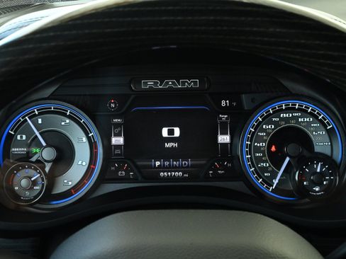 Used 2022 RAM 3500 Limited AWD/4WD image 16