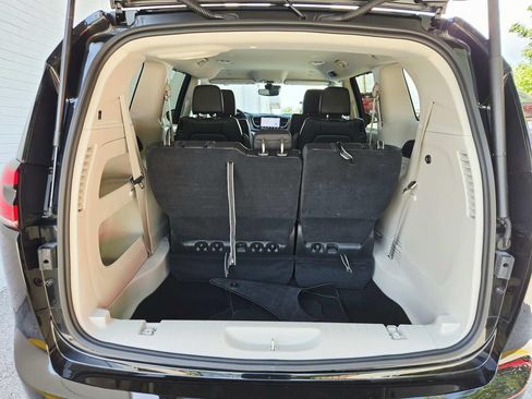 Used 2024 Chrysler Pacifica Touring-L w/ Road Tripper Package FWD image 14