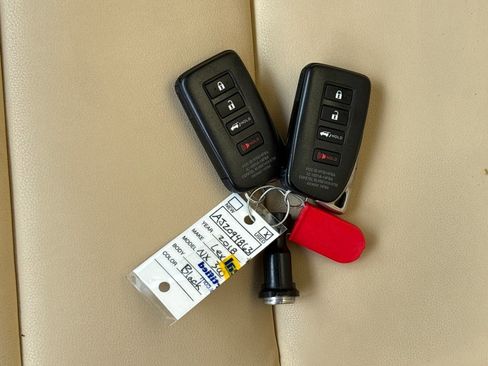 Used 2018 Lexus NX 300 FWD image 29