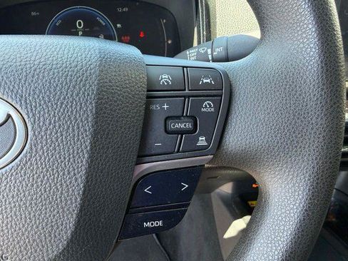 Used 2025 Toyota Camry LE w/ Convenience Package FWD image 8