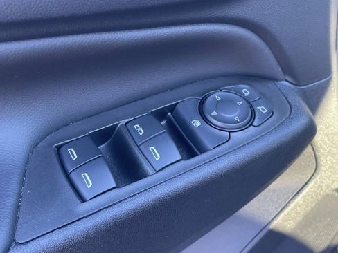 Certified 2023 Chevrolet Equinox LT image 28