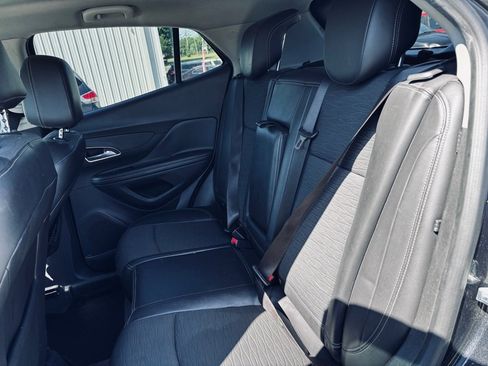 Used 2015 Buick Encore FWD image 18