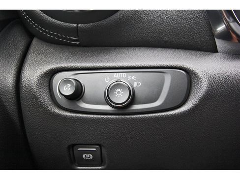 Used 2024 Chevrolet Blazer LT w/ Convenience Package FWD image 19