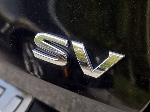 Used 2020 Nissan Rogue SV image 5