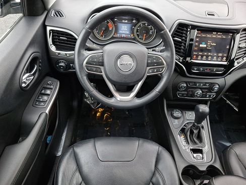 Used 2019 Jeep Cherokee Limited w/ Technology Group image 11