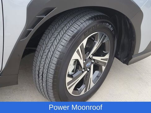 Certified 2025 Subaru Crosstrek 2.0i Premium image 6