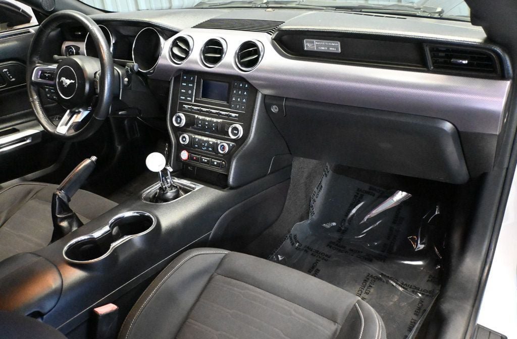Used 2015 Ford Mustang GT RWD image 11