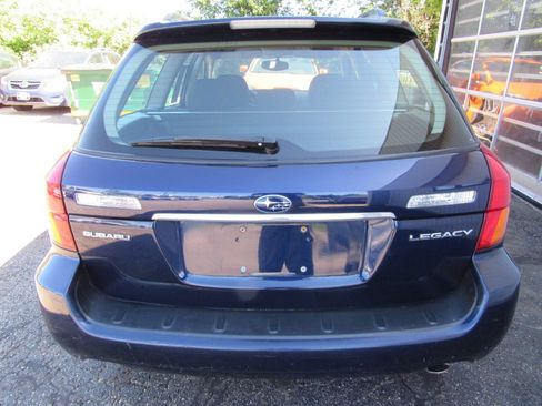 Used 2005 Subaru Legacy 2.5i AWD/4WD image 5