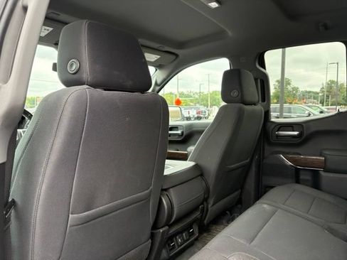 Used 2019 GMC Sierra 1500 SLE w/ SLE Value Package AWD/4WD image 18