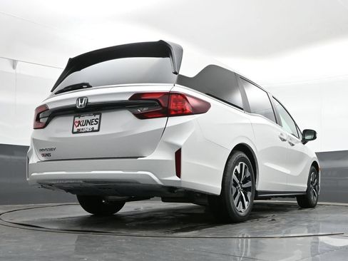 New 2026 Honda Odyssey EX-L image 33