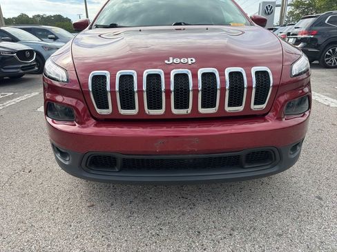 Used 2015 Jeep Cherokee Latitude FWD image 29