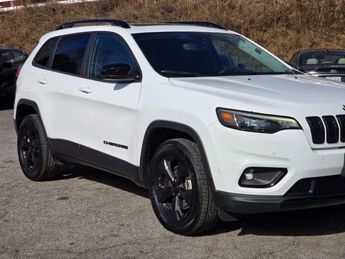 Used 2023 Jeep Cherokee Altitude Lux w/ Lux Elite Package image 48