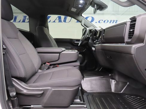 Used 2024 GMC Sierra 3500 SLE w/ SLE Convenience Package image 25