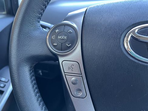Used 2015 Toyota Prius Persona Series FWD image 15