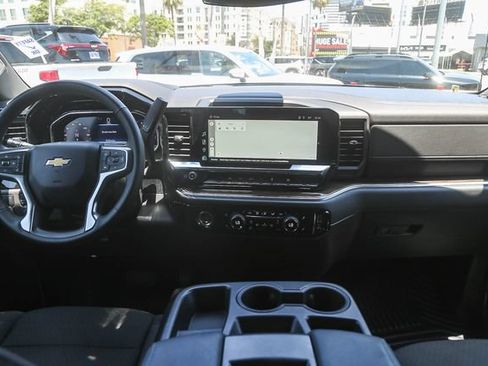 Used 2024 Chevrolet Silverado 1500 LT RWD image 14
