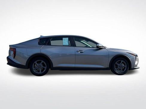 Certified 2025 Kia K4 FWD image 23