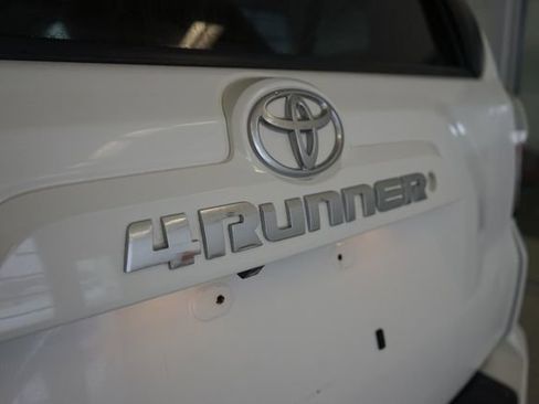 Used 2019 Toyota 4Runner SR5 image 4