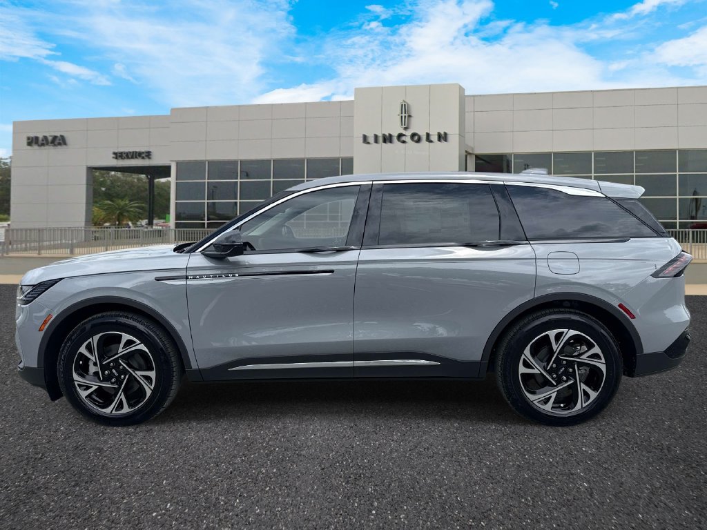 New 2026 Lincoln Nautilus Premier AWD/4WD image 6