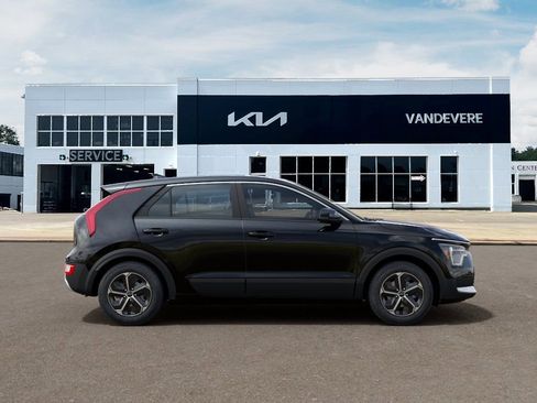 New 2026 Kia Niro LX image 9