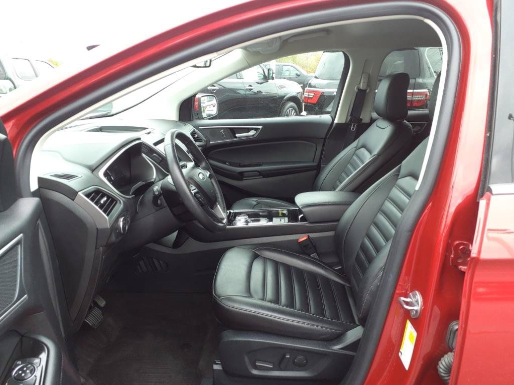 Used 2020 Ford Edge SEL w/ Convenience Package AWD/4WD image 12