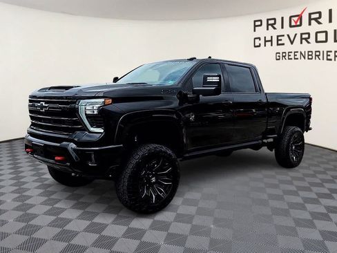 Used 2025 Chevrolet Silverado 2500 LTZ w/ Trail Boss Package AWD/4WD image 4