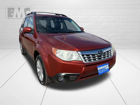 Used 2011 Subaru Forester 2.5X Limited image 2