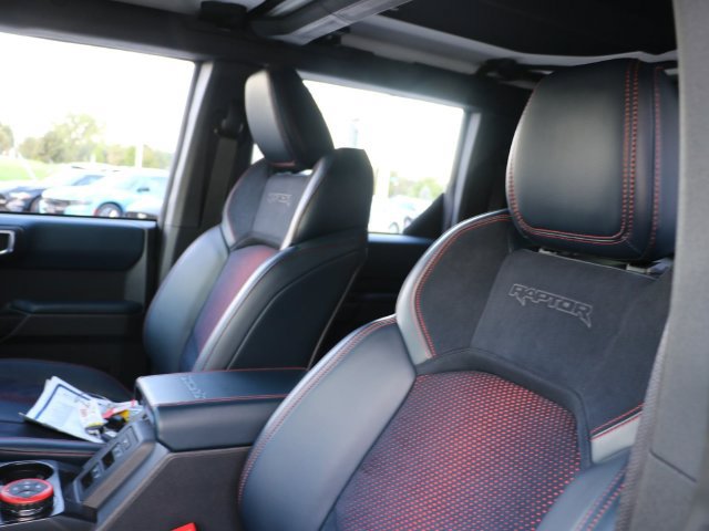 Used 2025 Ford Bronco Raptor AWD/4WD image 22