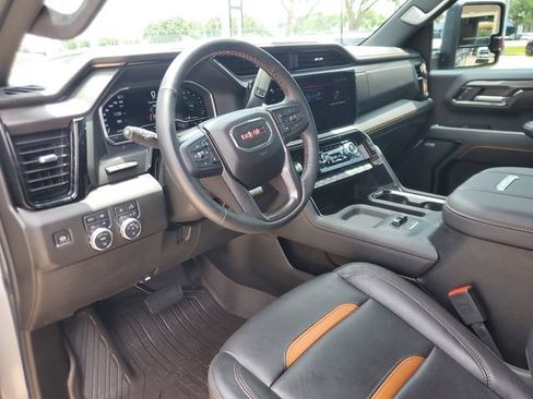 Used 2025 GMC Sierra 2500 AT4 w/ AT4 Premium Plus Package AWD/4WD image 15