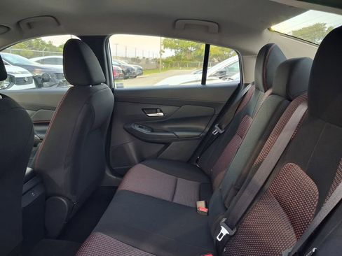 New 2026 Nissan Sentra SR w/ Floor Mat Package FWD image 5