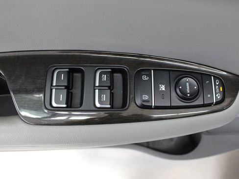 Used 2016 Kia Optima EX w/ Premium Package FWD image 33
