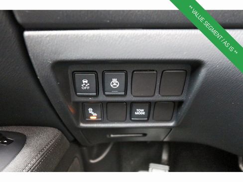 Used 2017 Nissan Pathfinder SV w/ SV Tech Package image 23