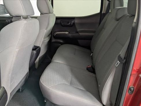 Used 2020 Toyota Tacoma SR5 RWD image 16