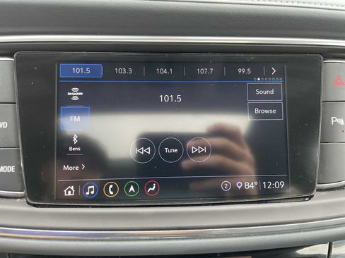 Used 2020 Buick Enclave Essence w/ Sport Touring Edition AWD/4WD image 14