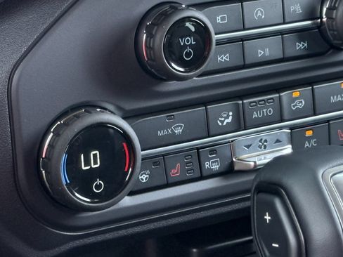 New 2026 Ford Bronco Outer Banks AWD/4WD image 18
