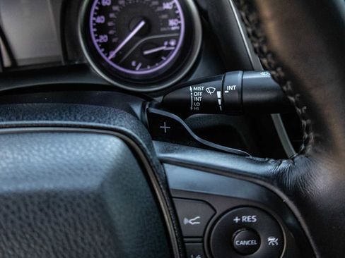 Certified 2021 Toyota Camry SE image 35