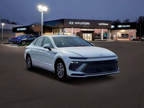 New 2026 Hyundai Sonata Blue image 18