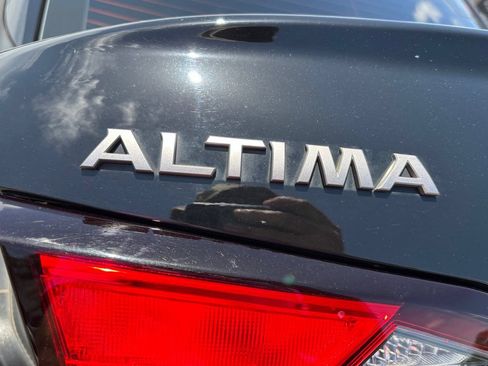 Used 2023 Nissan Altima 2.5 S FWD image 14