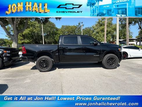 Used 2022 RAM 1500 Laramie w/ Sport Appearance Package AWD/4WD image 9