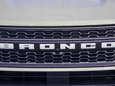 Certified 2025 Ford Bronco Sport Badlands AWD/4WD image 11