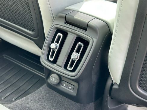 Used 2024 Polestar Polestar 2 image 44