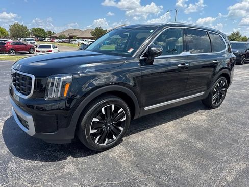 Used 2024 Kia Telluride SX Prestige w/ Towing Package AWD/4WD image 9