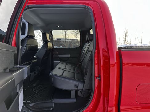 Used 2023 Ford F250 Lariat w/ Tremor Off-Road Package image 19