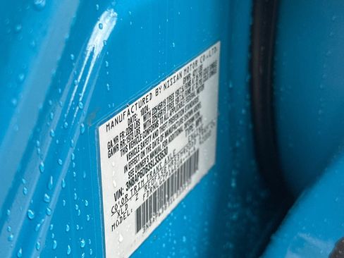 Used 2025 Nissan Kicks SR image 29