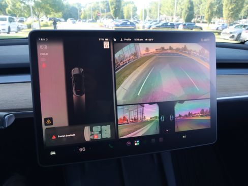 Used 2023 Tesla Model Y AWD image 22
