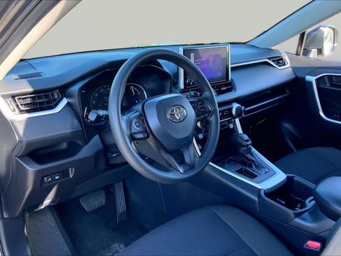 Used 2025 Toyota RAV4 LE FWD image 17