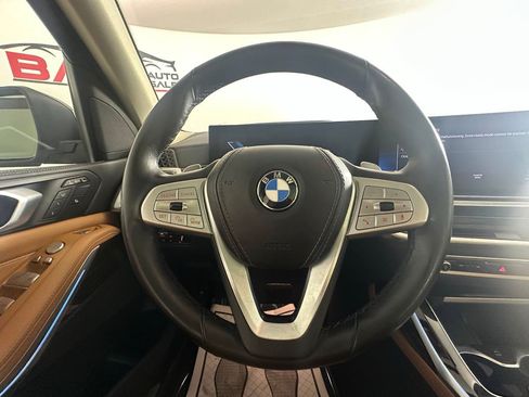Used 2023 BMW X7 xDrive40i AWD/4WD image 34